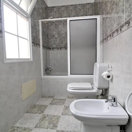 Bom Successo With Private Pool In Funchal *